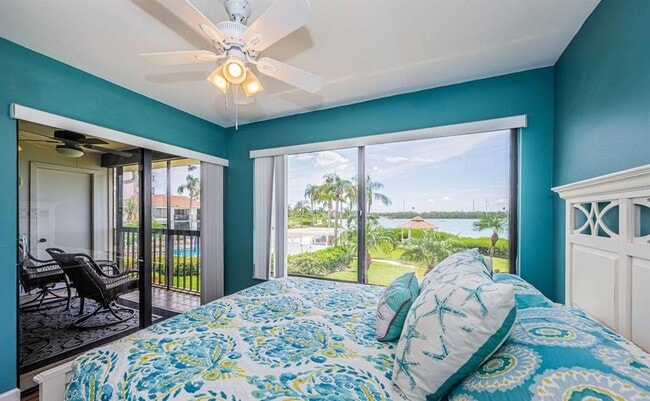 Building Photo - 6295 Bahia Del Mar Cir