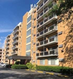 Building Photo - 200 Highland Ave