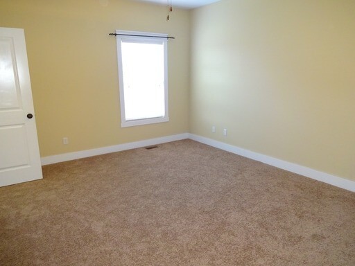 Building Photo - Townhome For Rent in Tuscaloosa!! Availabl...