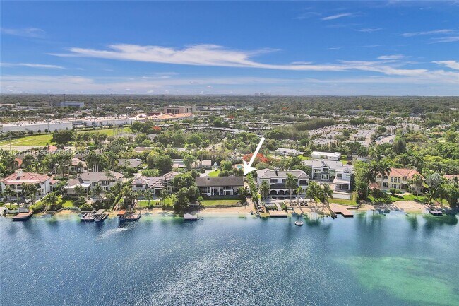 Building Photo - 13724 SW 92nd Ct