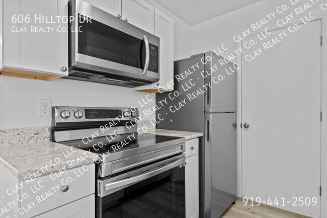 Building Photo - 606 Hilltop Dr