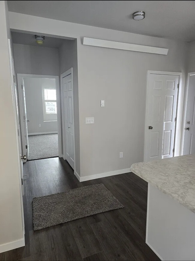 Building Photo - 2503 Hennessy Dr
