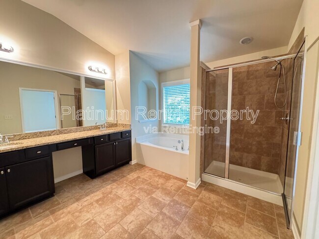 Building Photo - 13318 Flamingo Rd