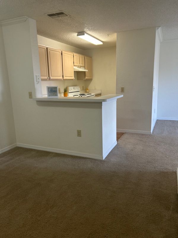 Building Photo - 4285 Summer Landing Dr