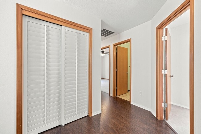 Building Photo - JUST LISTED | Beautiful 3 Bedroom + Loft Home in Washougal!