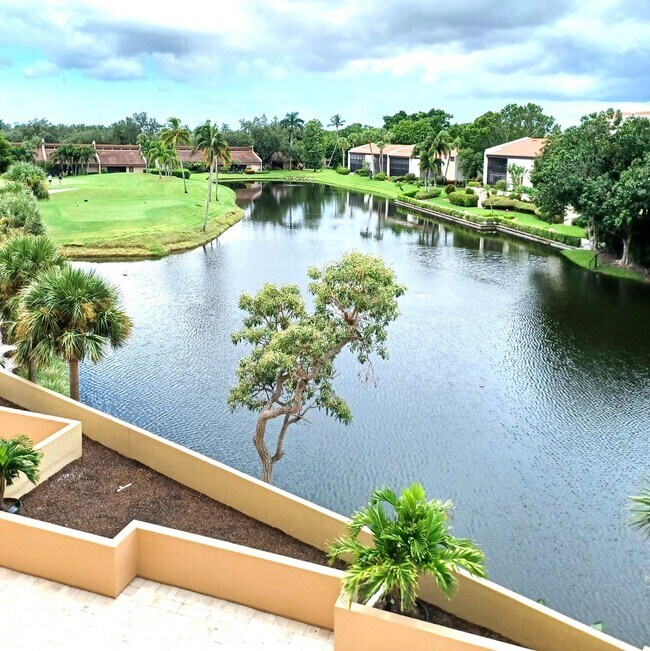 Building Photo - 5260 S Landings Dr