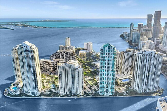 Building Photo - 848 Brickell Key Dr