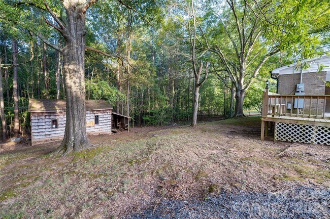 Building Photo - 420 Eastover Ave