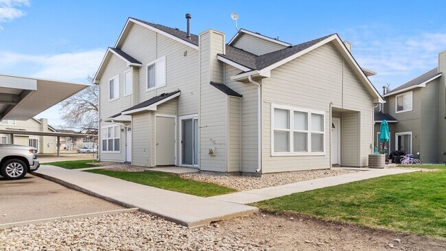 Building Photo - Sugar Street Townhomes