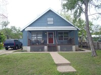Building Photo - 1609 W 11th St