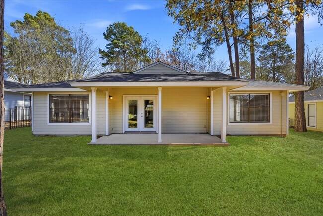 Building Photo - 3424 Balboa Cir