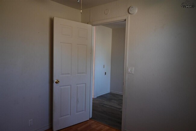 Building Photo - 203 Prairie St