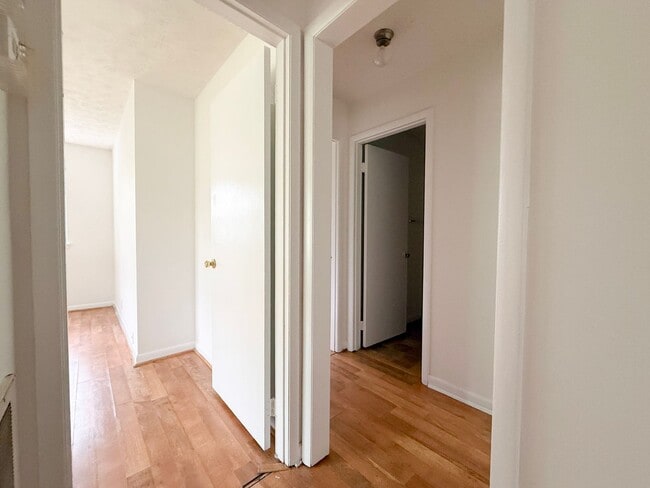 Building Photo - 2-Bedroom Home with Bonus Room & Large Wooden Deck | Pet-Friendly Near I-40 & City Lake