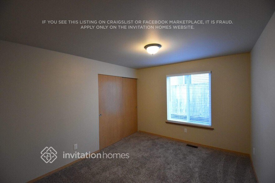 Building Photo - 24303 31st Ave Ct E