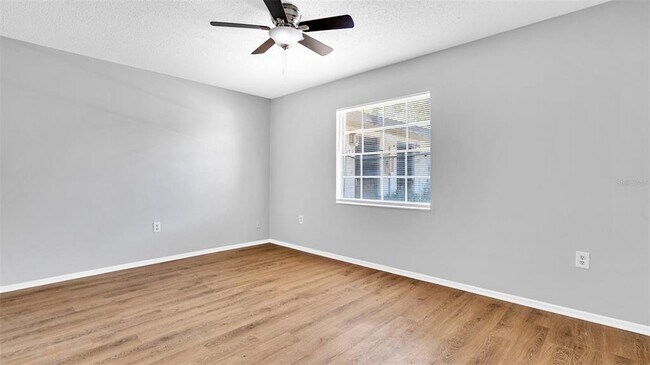 Building Photo - 1271 Sylvia Ave