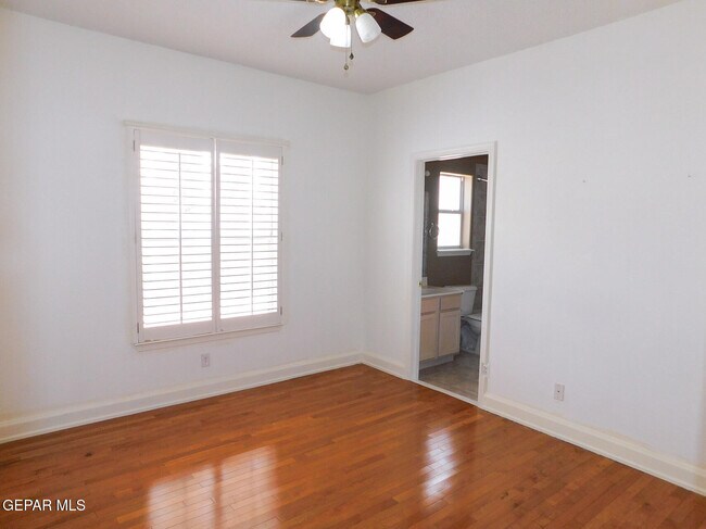 Building Photo - 917 Tecate Pl
