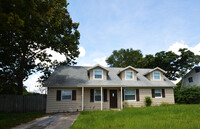 Building Photo - Historic but updated Single Family Charmer