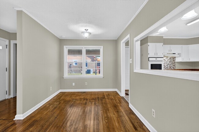 Building Photo - 1311 Beaufort St