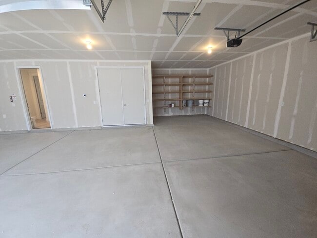 Building Photo - 2025 S 2425 W