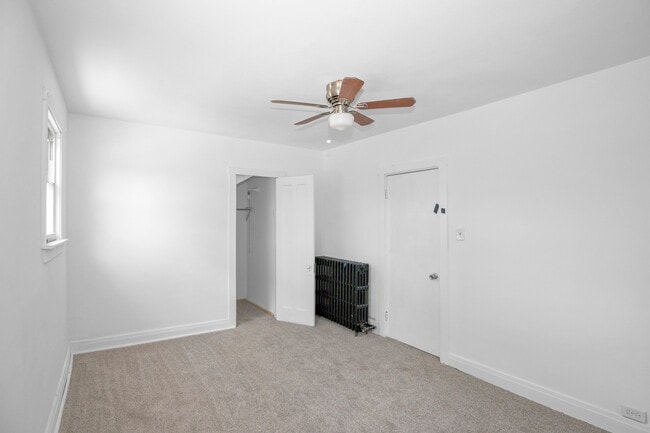 Building Photo - 235 N Ardmore Ave