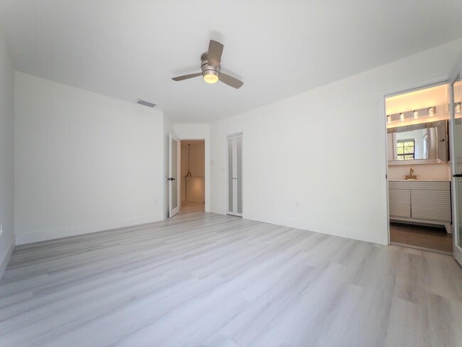 Building Photo - 576 Westree Ln