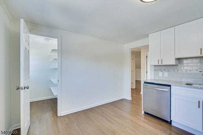 Building Photo - 432 Rosetta Pl