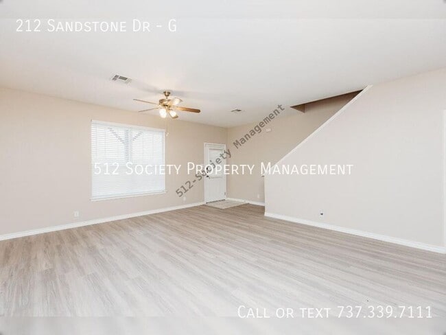Building Photo - 212 Sandstone Dr
