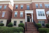 Building Photo - Spacious 4BR Home with Garage Steps from C...