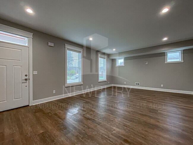 Building Photo - Be the First to Live in These Brand-New Luxury Homes — Now Pre-Leasing in Pittsburgh