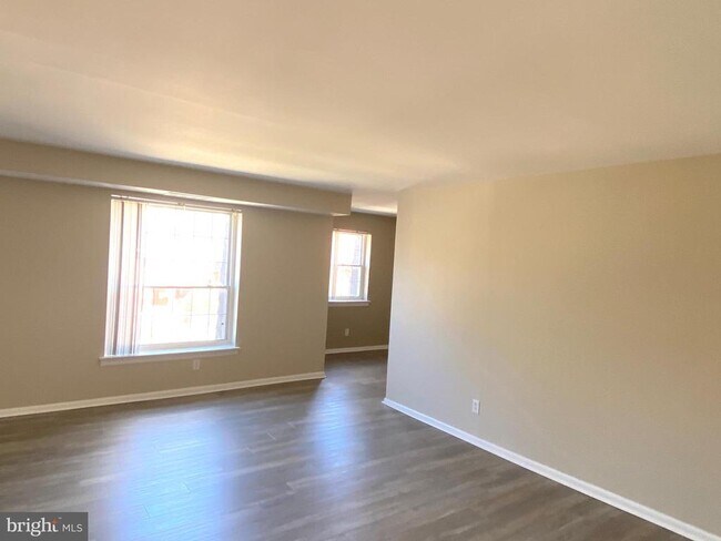 Building Photo - 4000 Gypsy Ln