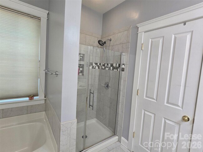 Building Photo - 2615 Merion Hills Ct