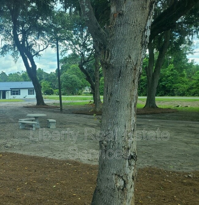 Building Photo - 44 Live Oak Loop
