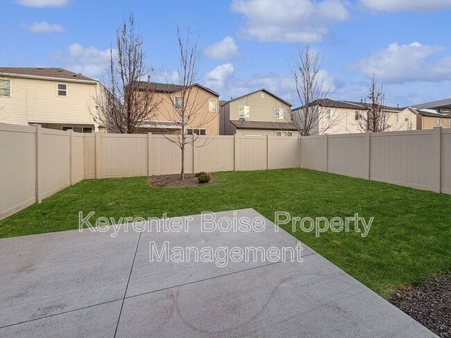 Building Photo - 4072 E Blueberry St