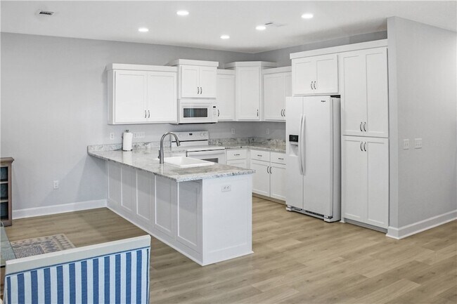 Building Photo - 905 Wayne St