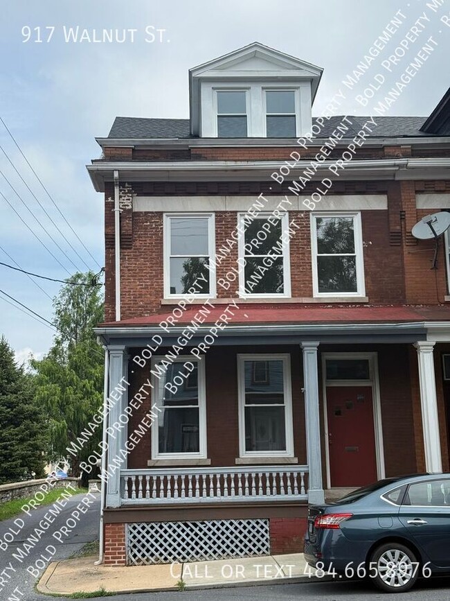 Primary Photo - 917 Walnut St