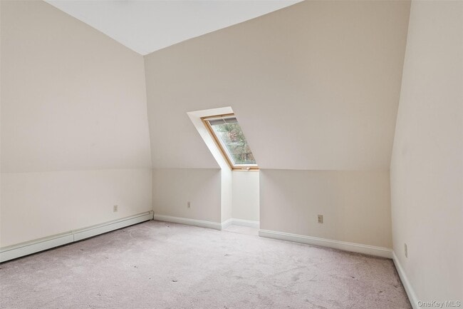 Building Photo - 11 Oakdale Manor