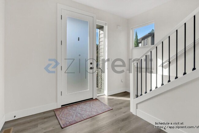 Building Photo - 15387 SE Hawthorne Mdws St