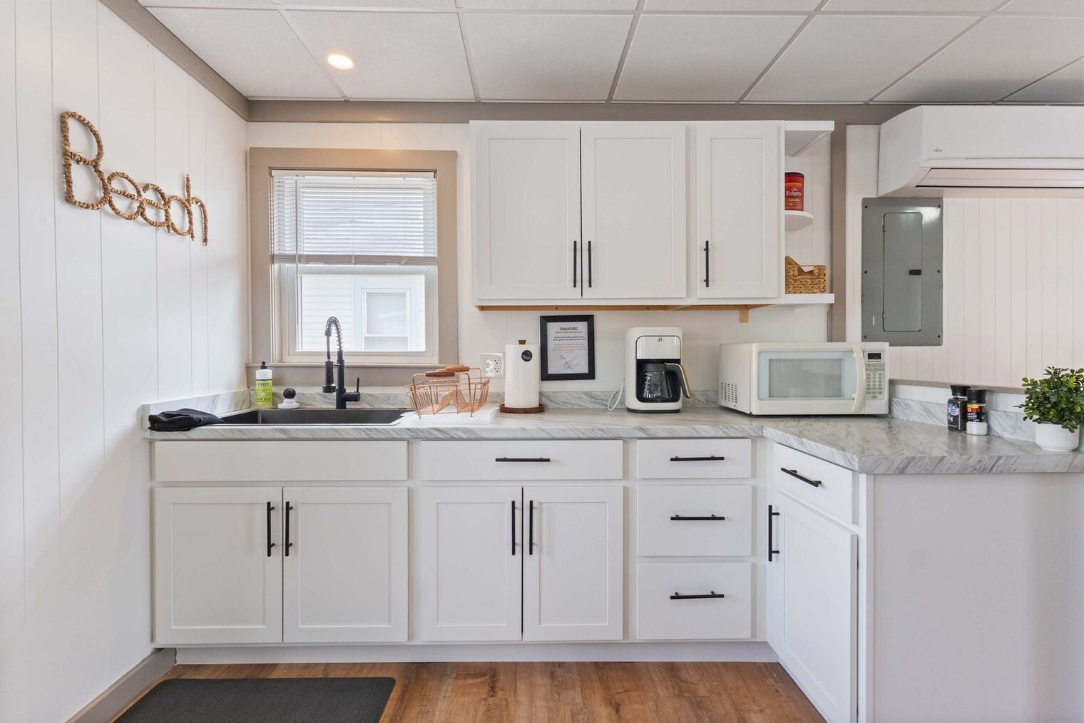 Building Photo - 2 Island Path