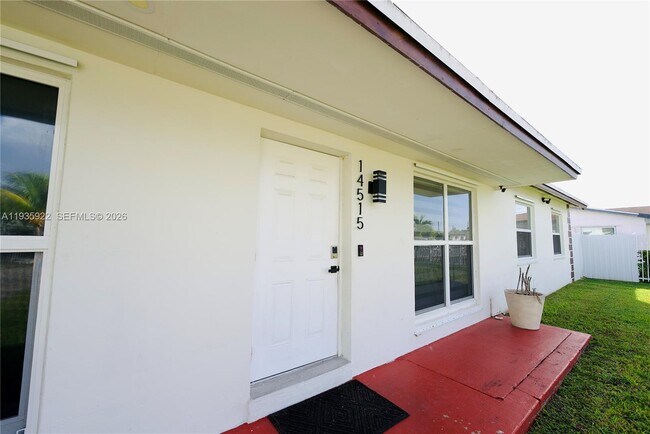 Building Photo - 14515 SW 105th Ct