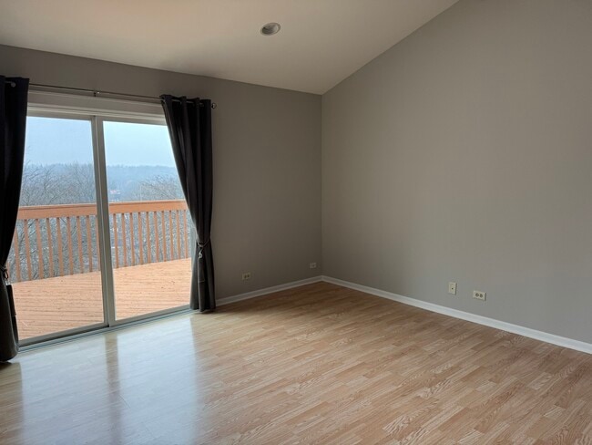 Building Photo - 924 Windstone Ct