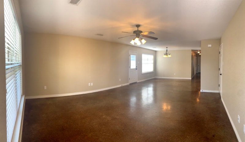 Building Photo - 5209 Graceland Dr
