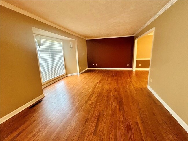 Building Photo - 2100 Old Forge Way