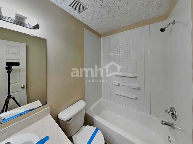 Building Photo - 522 Hunnicut Dr