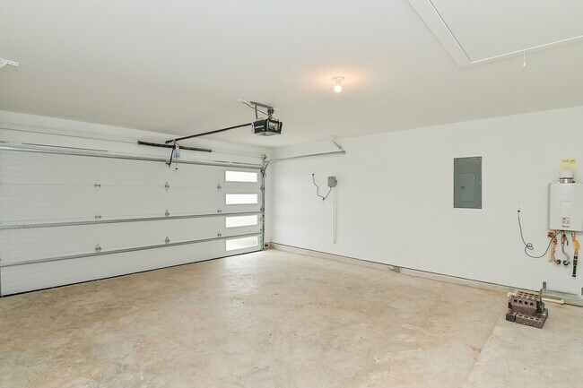 Building Photo - 3024 Stock Orch Ln