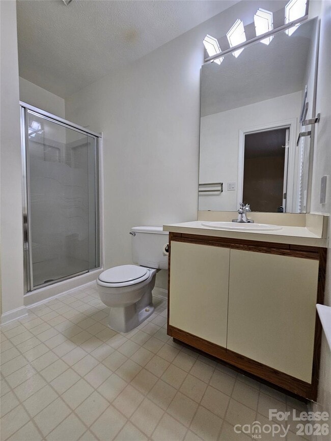 Building Photo - 802 Selwyn Oaks Ct