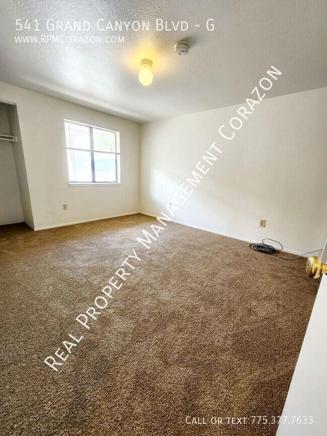 Building Photo - 541 Grand Canyon Blvd