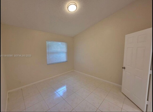 Building Photo - 9336 Ketay Cir