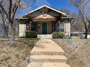 Building Photo - Charming 3 Bedroom W/ All Bills Paid!