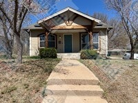 Building Photo - Charming 3 Bedroom W/ All Bills Paid!