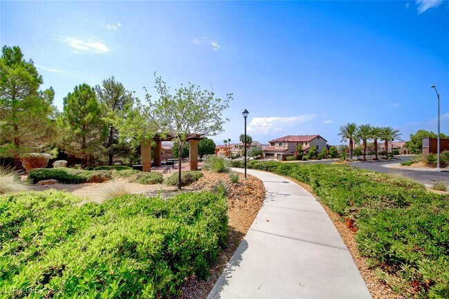 Building Photo - 2760 Drummossie Dr